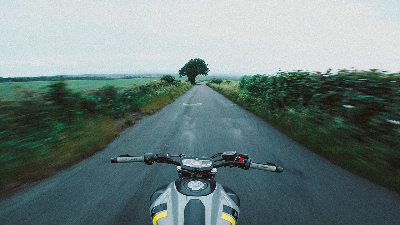 Morning cruise. | YAMAHA MT-07 AKRAPOVIC + QUICKSHIFTER [4K]