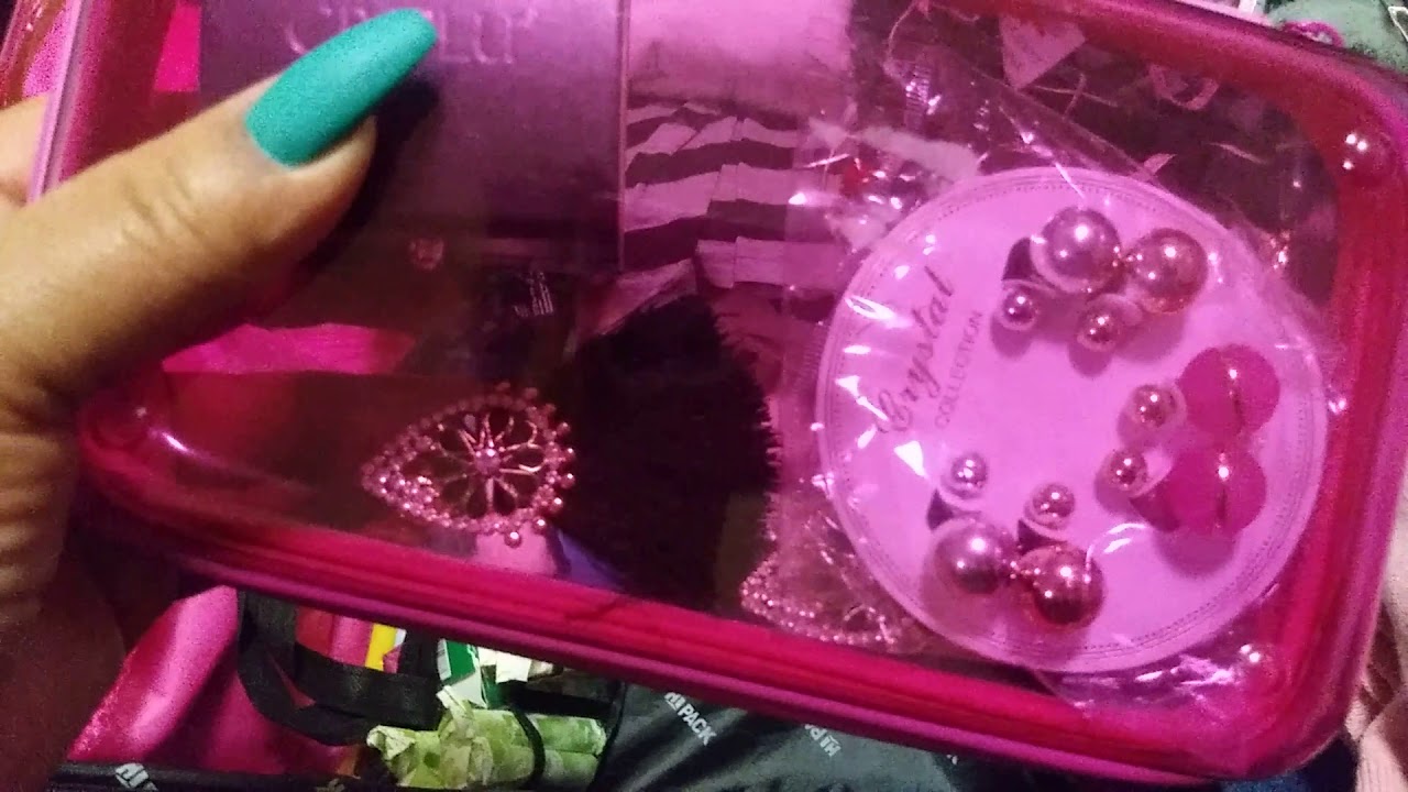 What's in my suitcase|road trip ready!  #betseyjohnson#dollortree#burlington#cititrends#live2shyne