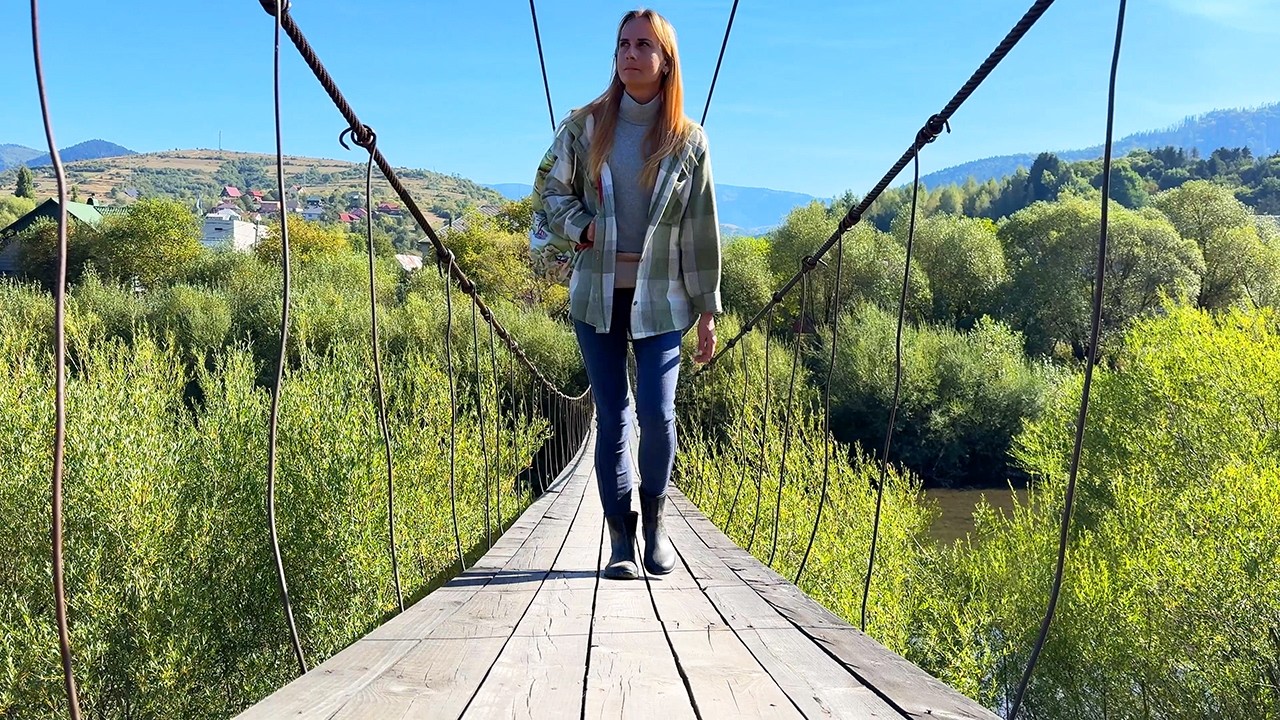 Carpathian Family Life | Tanya Makes Blackberry Jam & Rostik Explores the Carpathian Mountains