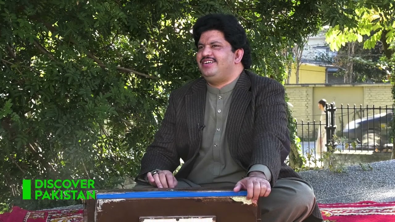 In which language do these singers of Hazara division sing? | Discover Pakistan TV