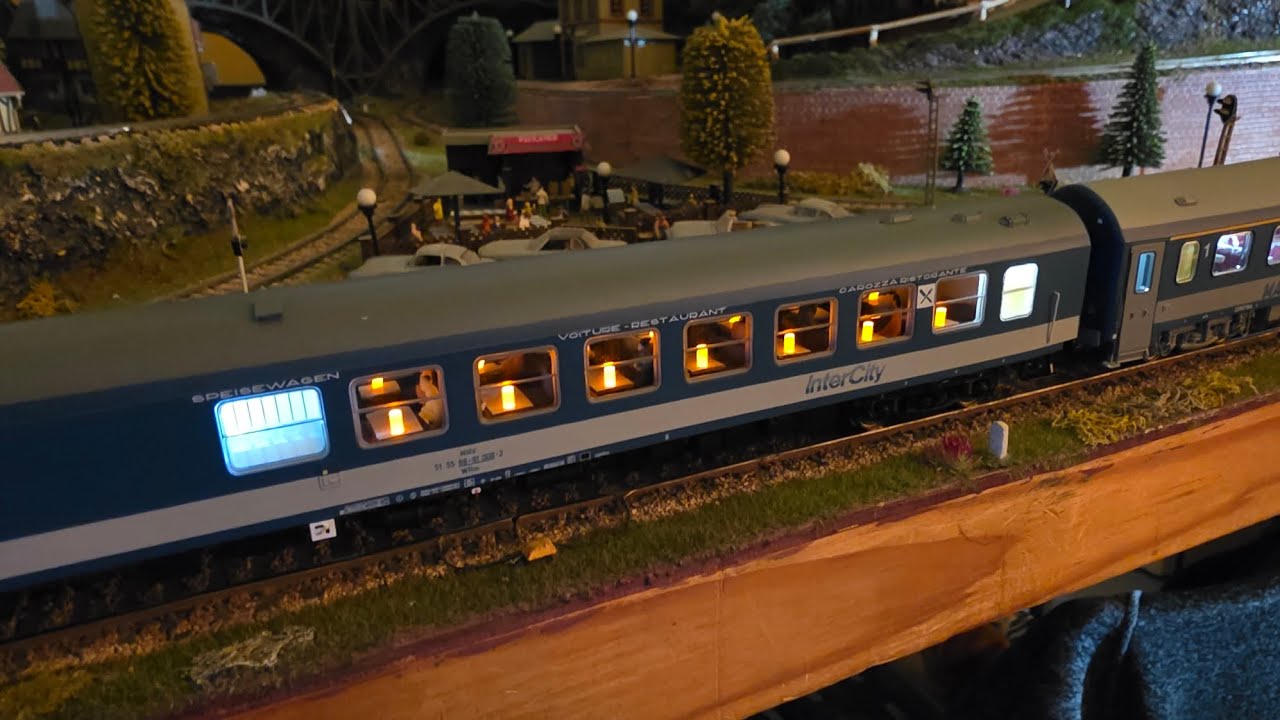 ACME 55263 DCC vagon világítás természetes fehér étkezőkocsi asztalfényekkel htech.hu 