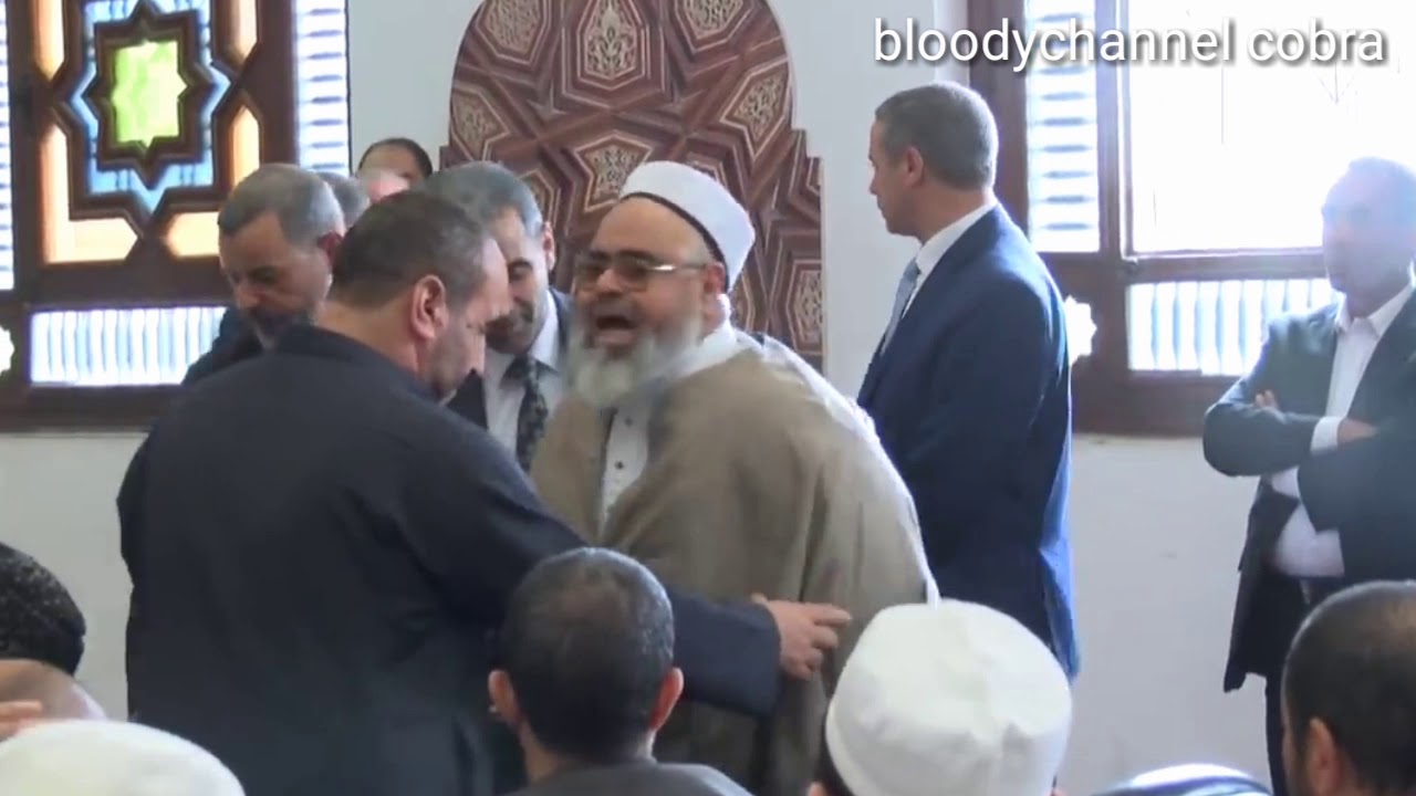 الشيخ علي عية ينفجر غضبا أمام وزير الشؤون الدينية