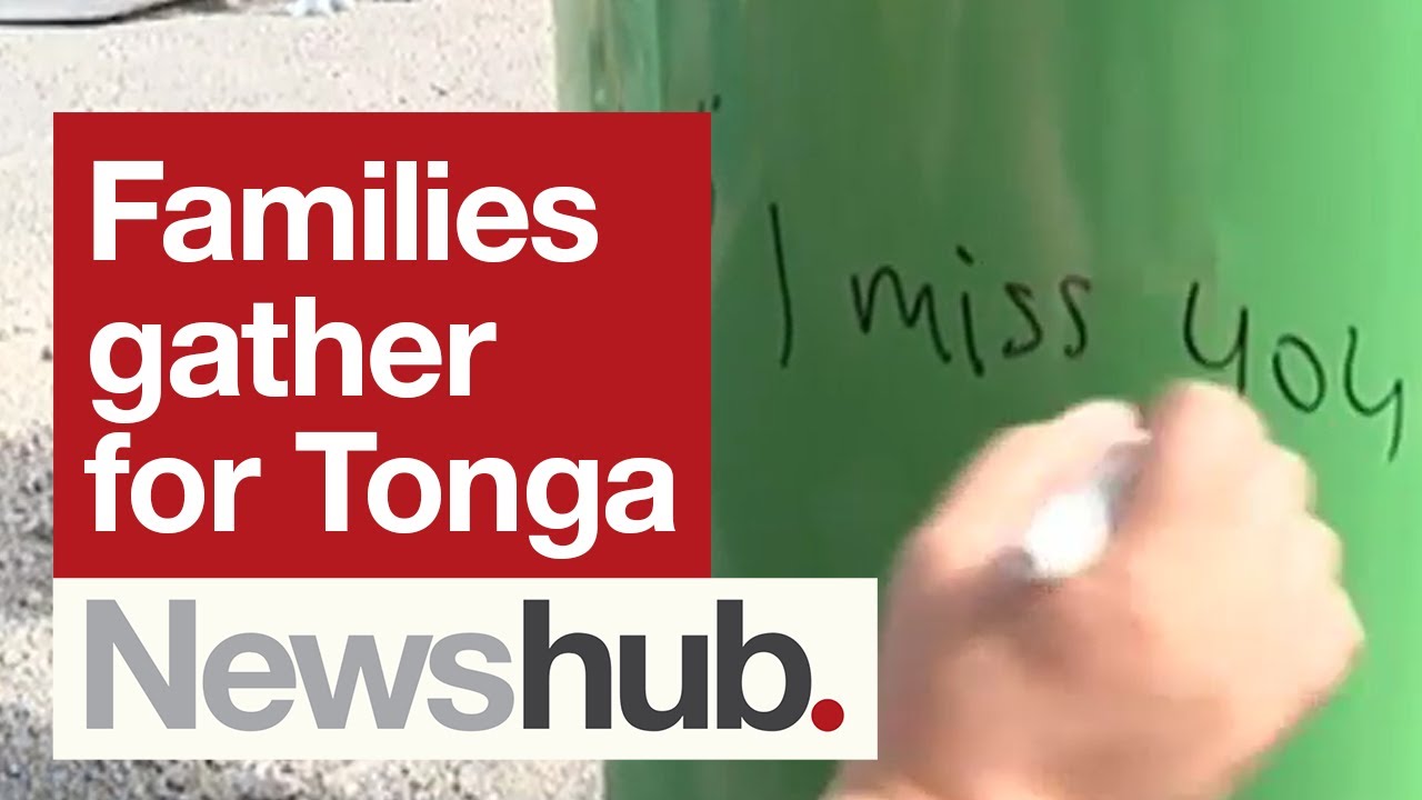 Thousands gather at Mt Smart Stadium to send supplies to affected Tongan families | Newshub