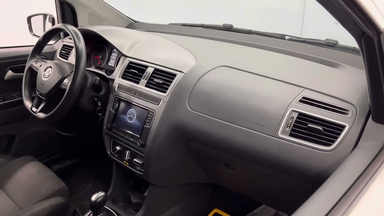 VOLKSWAGEN FOX CONNECT 1.6 MANUAL 2018