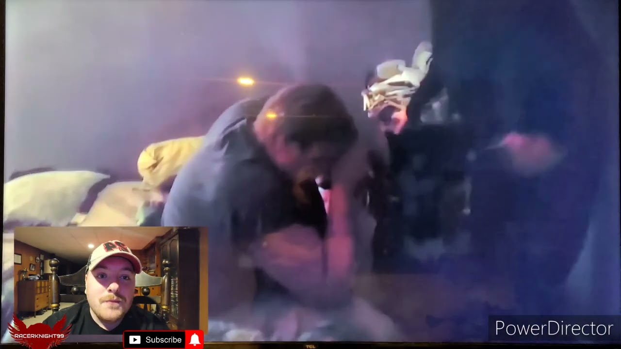 KID BURNS DAD'S PHONE OVER CHRISTMAS COOKIES Reaction