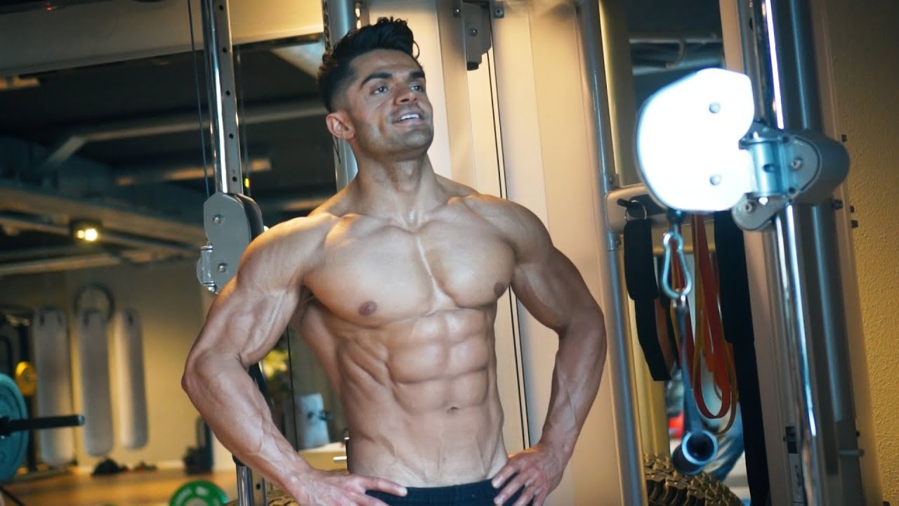 WANT PERFECT PECS AND ABS?  TRY THIS