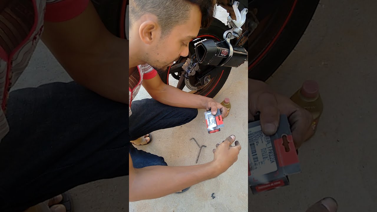 Como trocar as pastilhas de freio da comet GTR 250 e 650 e para pinças de freio a 2 pistões...