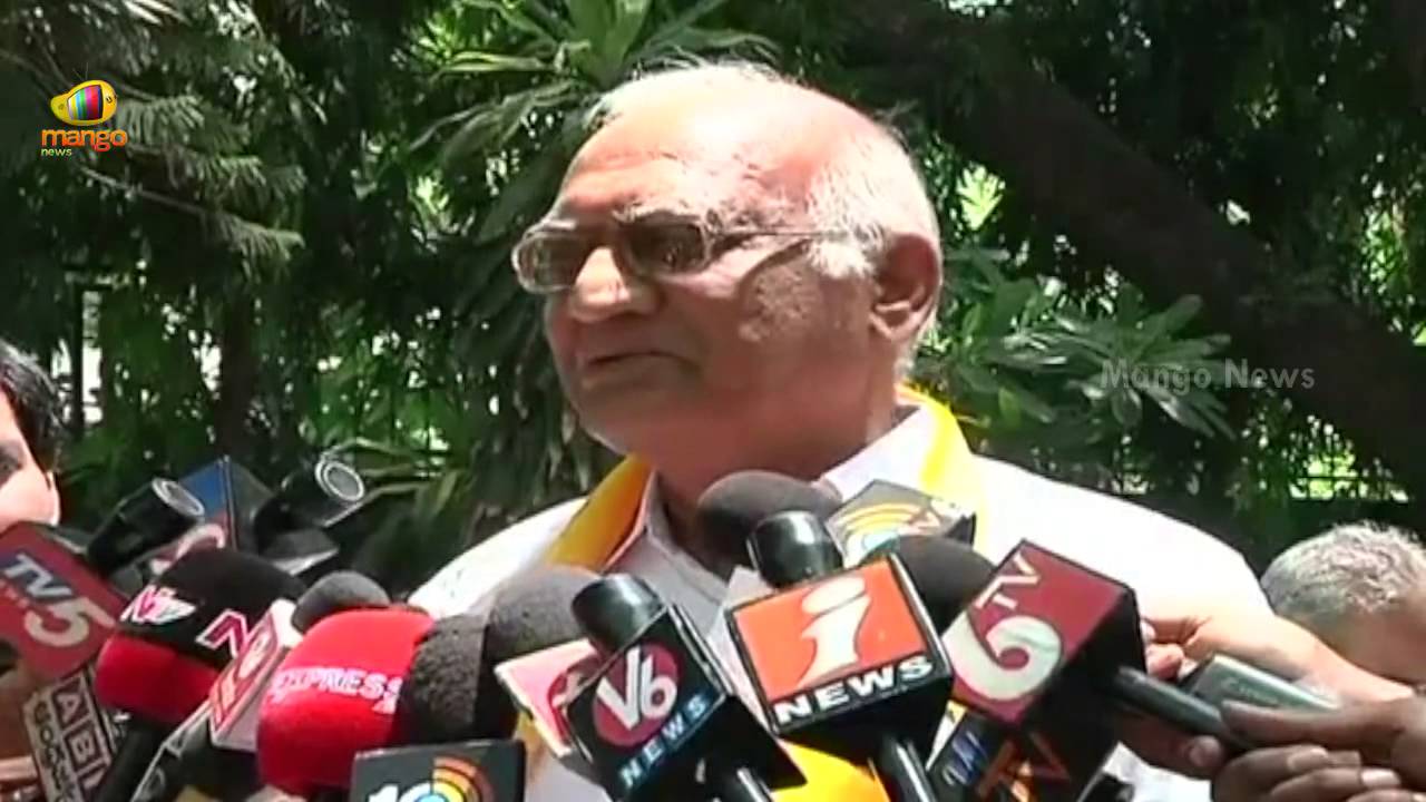 YSR Congress Party leader S P Y Reddy joins TDP
