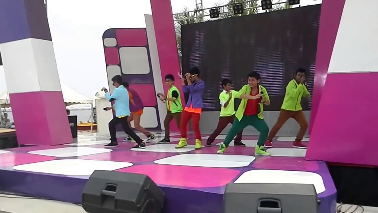 BFF SUPER SEVEN