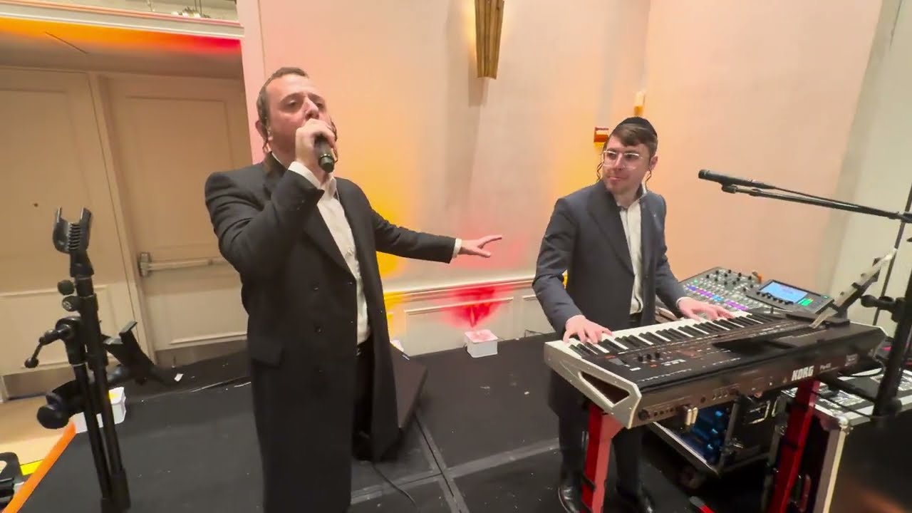 Chesky Schwartz & Sruly Green Hit