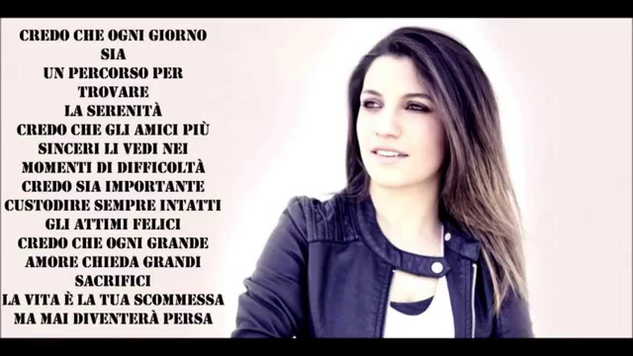 deborah iurato- piccole cose(lyrics)