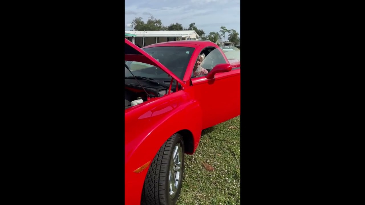 2005 Chevrolet SSR Convertible - accauctions.com