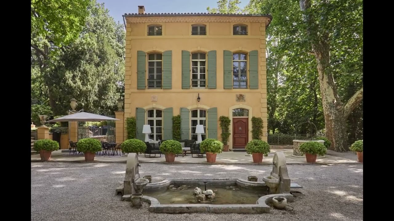 A VENDRE magnifique Bastide Aixoise - 10 pièces - 480 m² sur parc 10 000 M2 - proche cours Mirabeau