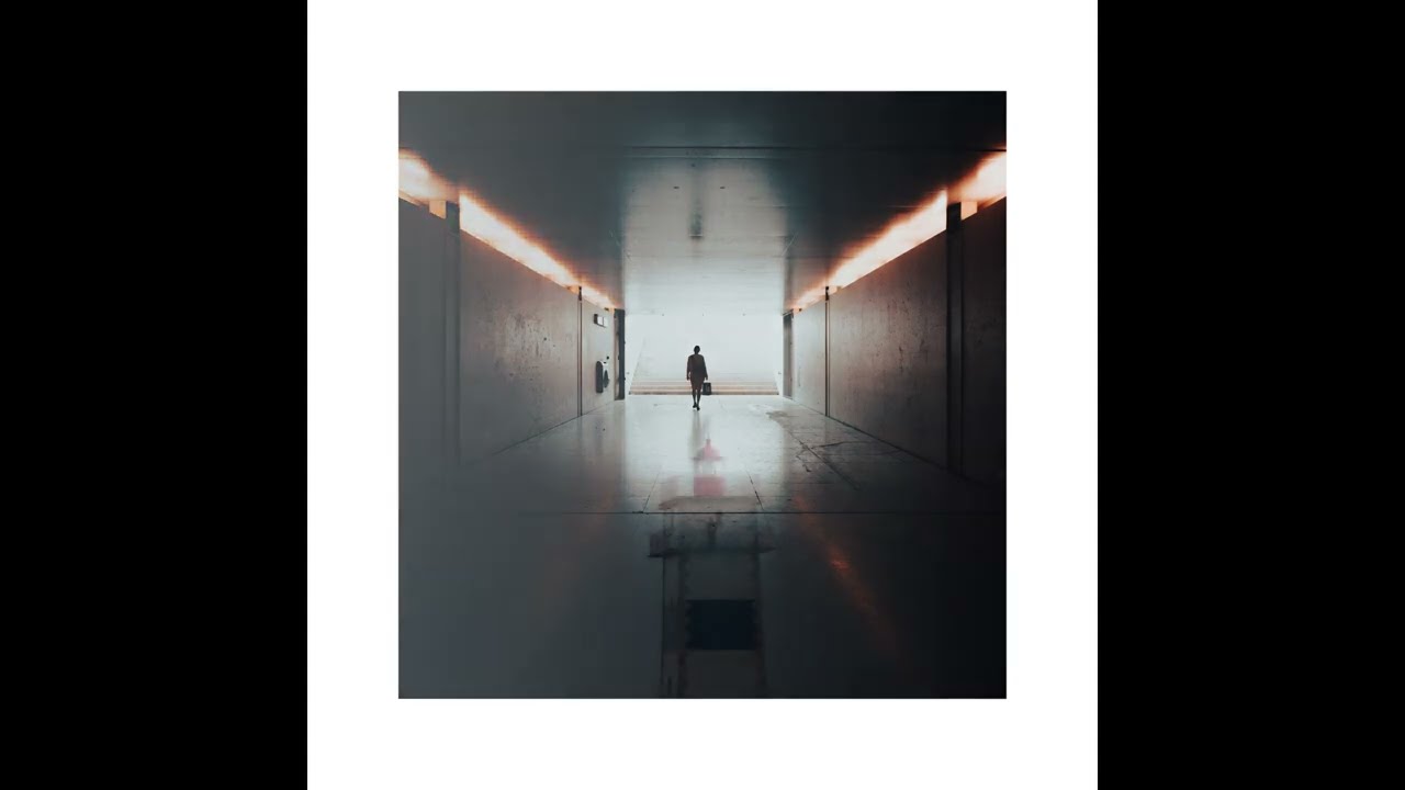 Minimal Street Photography - with square format