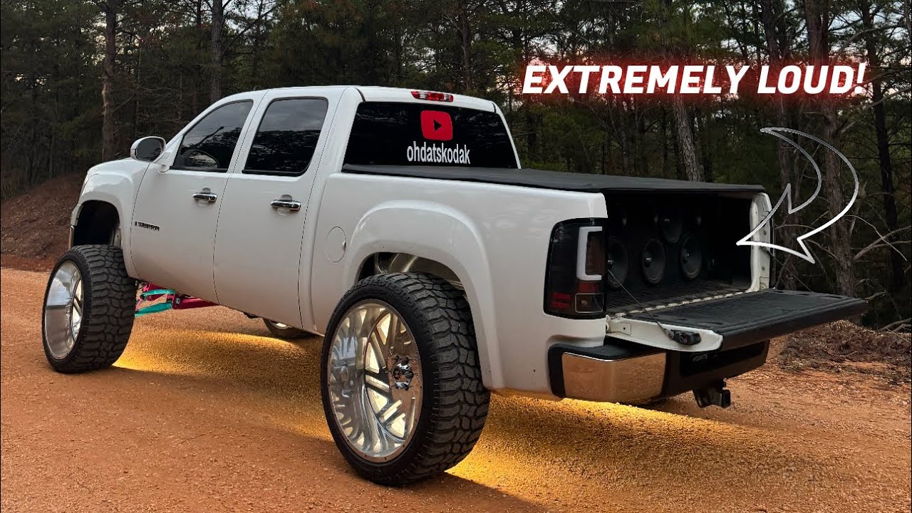 CUSTOM STUNT WALL DEMO! SIX 10 INCH MIDS + 4 HORNS!