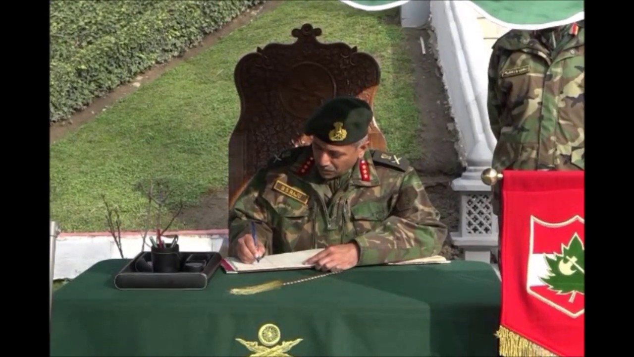 Lt Gen BS Raju takes over the Command of Chinar Corps