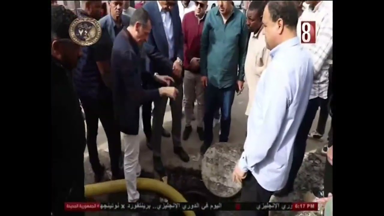 محافظ اسوان يوجه بتنفيذ اجراءات عاجله لحل مشكله تراكم المياه الجوفيه بالكرور