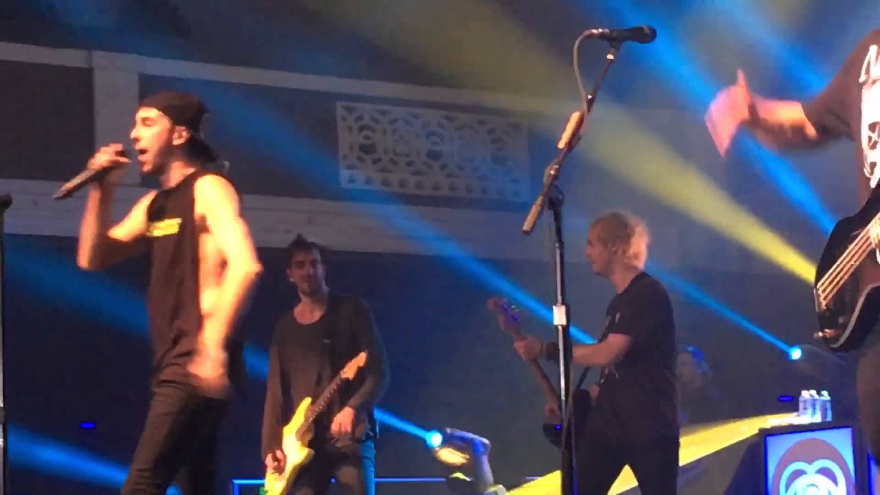 Dear Maria Count Me In- All Time Low ft. Michael Clifford 10/23/2015