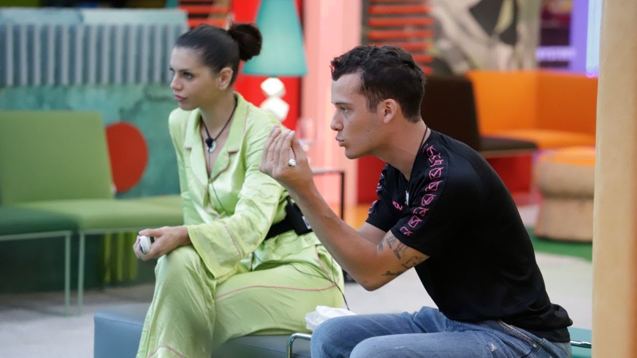 Edoardo Donnamaria ha una nuova fidanzata, Antonella Fiordelisi gli dedica un tweet al veleno