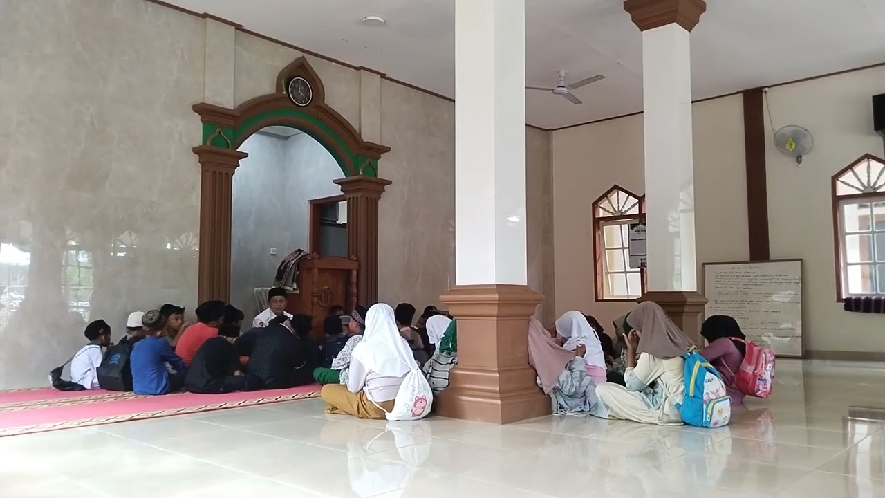 Pengertian Seni Baca AL-Qur'an_Anak anakSantriMDT Miftahul Falah Dusun 1 Desa Sukadana Kec.Cibeureum