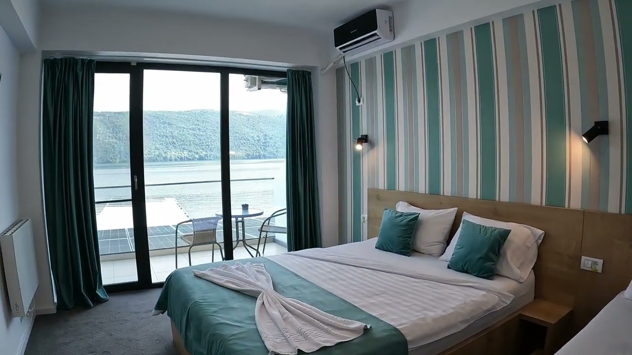Pensiunea Sunshine Eselnita // Rezervari: 0730 915 083
