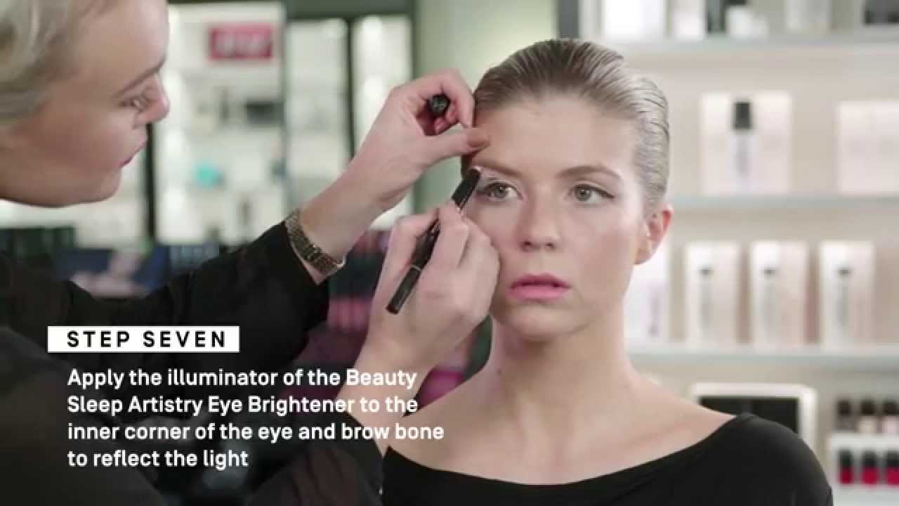 MECCA Masterclass: The Secret to Perfect Winged Eye-Liner