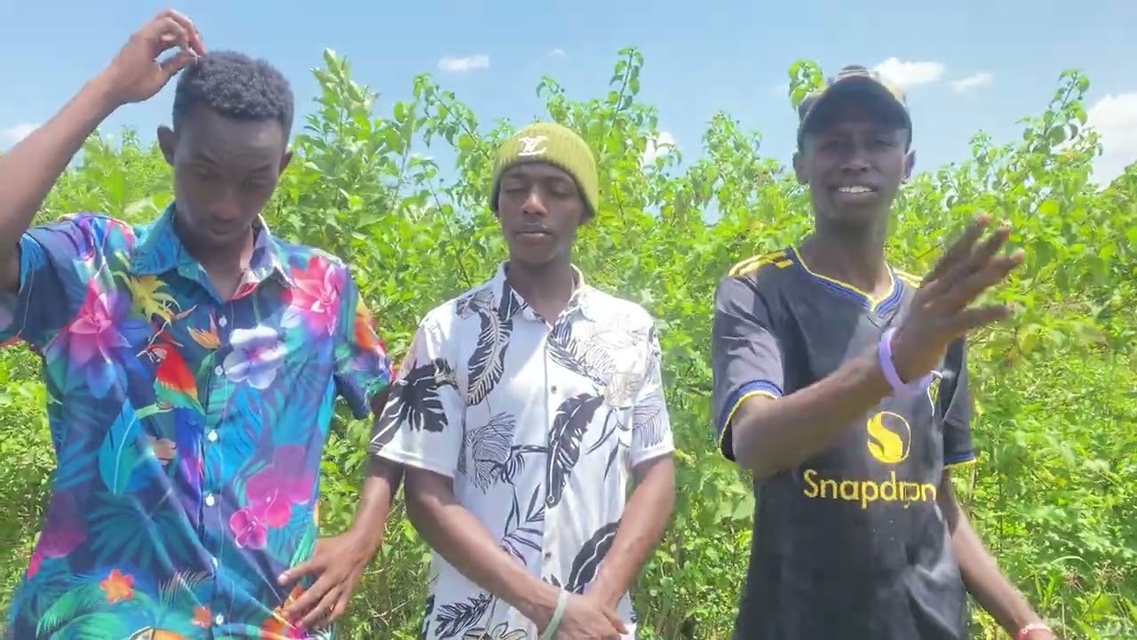 Zikeyeri aradusuye avuye muri honeymoon 🤣🤣bidi na Rutonesha baradusekeje 😂😂😂