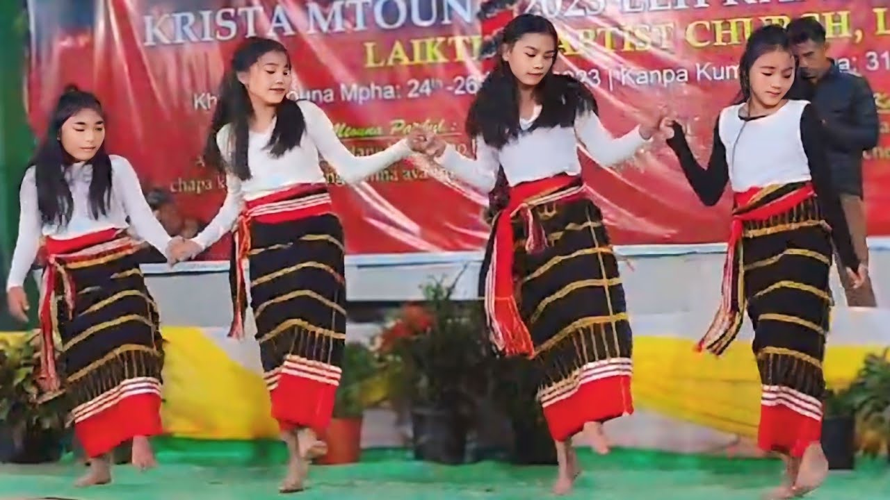 Beautiful Lamkang Naga Girls Dance in Traditional Attire | Lamkang Love Song | Kardam Inche |