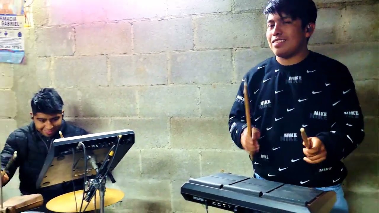 Los Camoteros  en ensayo m&aacute;s (EN VIVO)