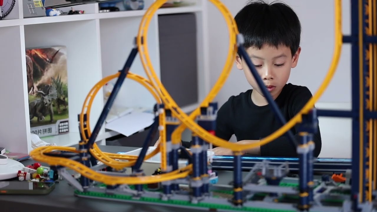LEGO Roller Coaster 10303