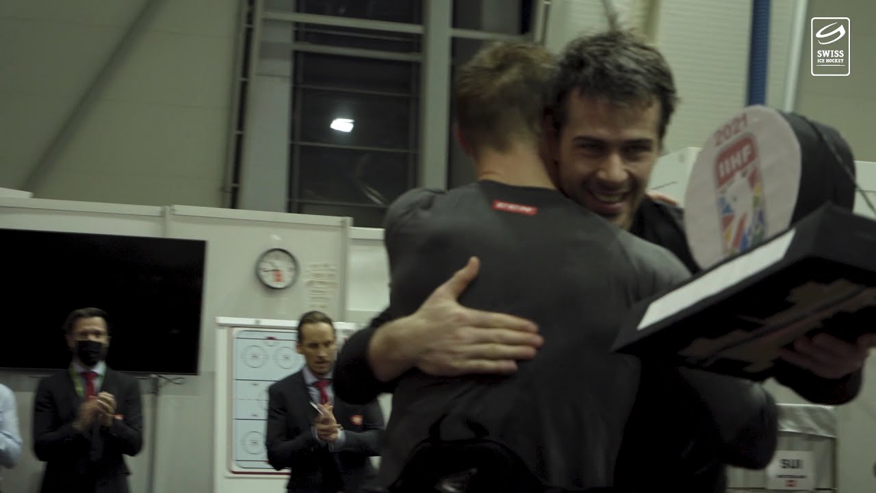 Inside the Locker Room: Switzerland vs. Czech Republic | IIHF Worlds 2021