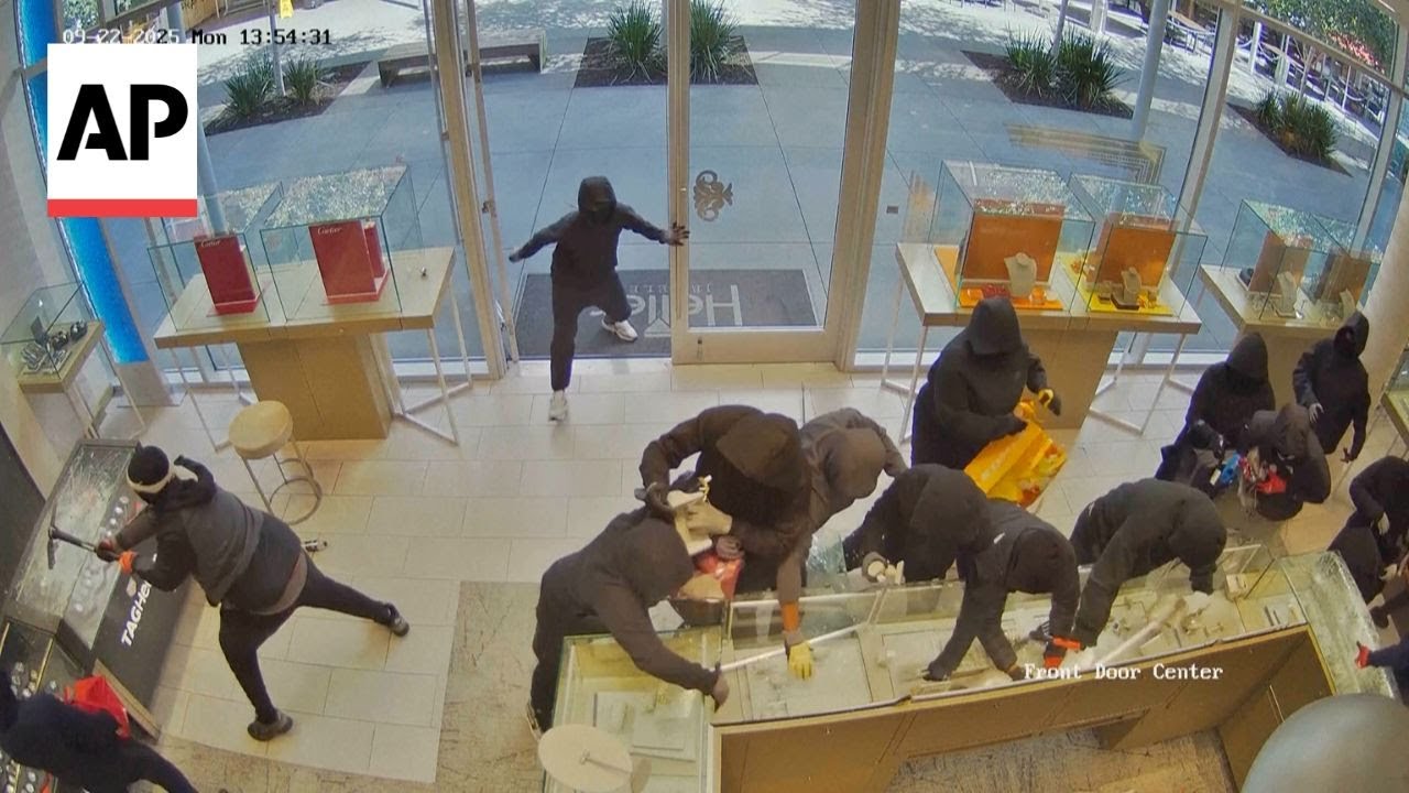 Video shows dozens of masked people robbing a California jewelry store
