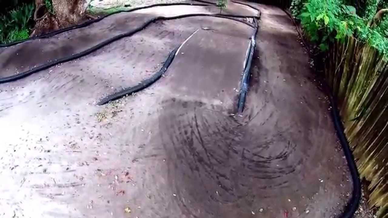 Losi Mini 8ight T - Backyard RC Track (stabilized video)