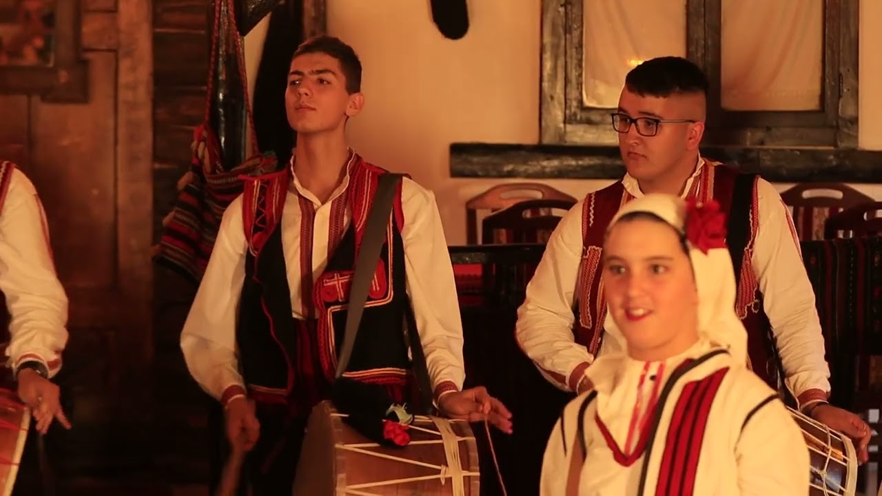 FOLKLOREN ANSAMBL GOCE DELCEV BITOLA TAPANI