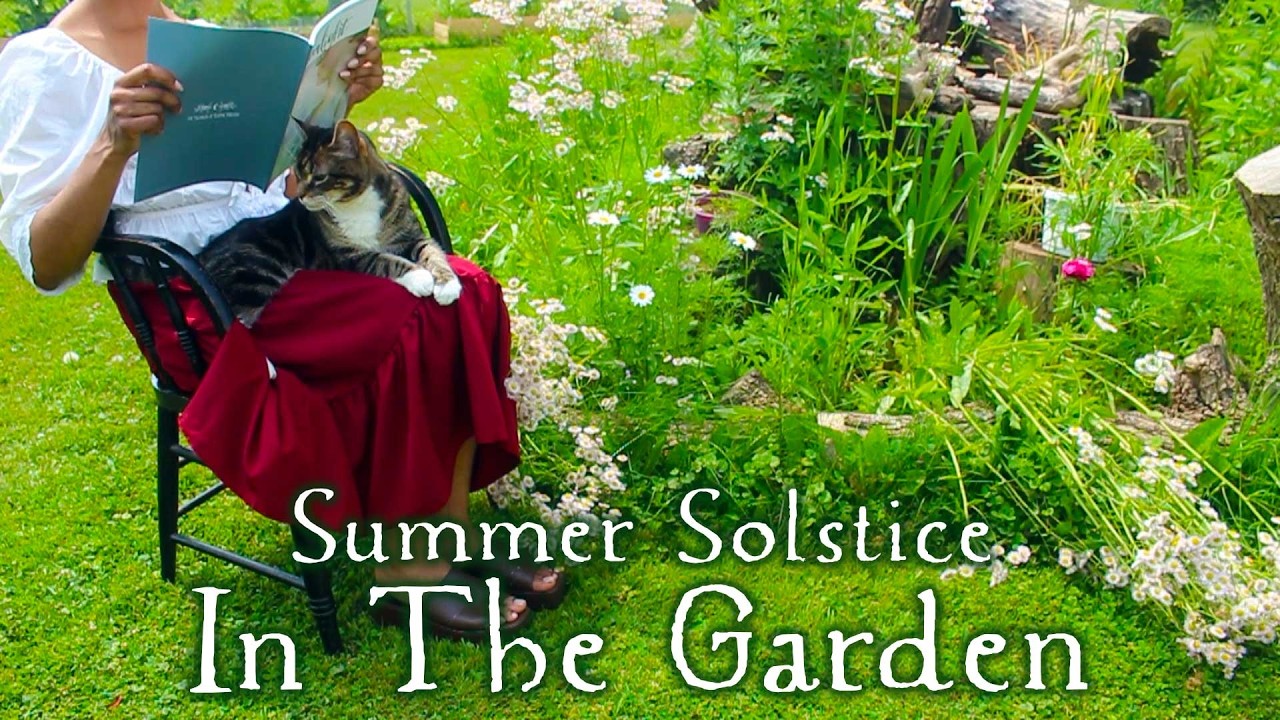 A Relaxing Morning In The Garden 🪴 Cottage Garden Tour & Starlight Magazine Summer 2025 Flip Through
