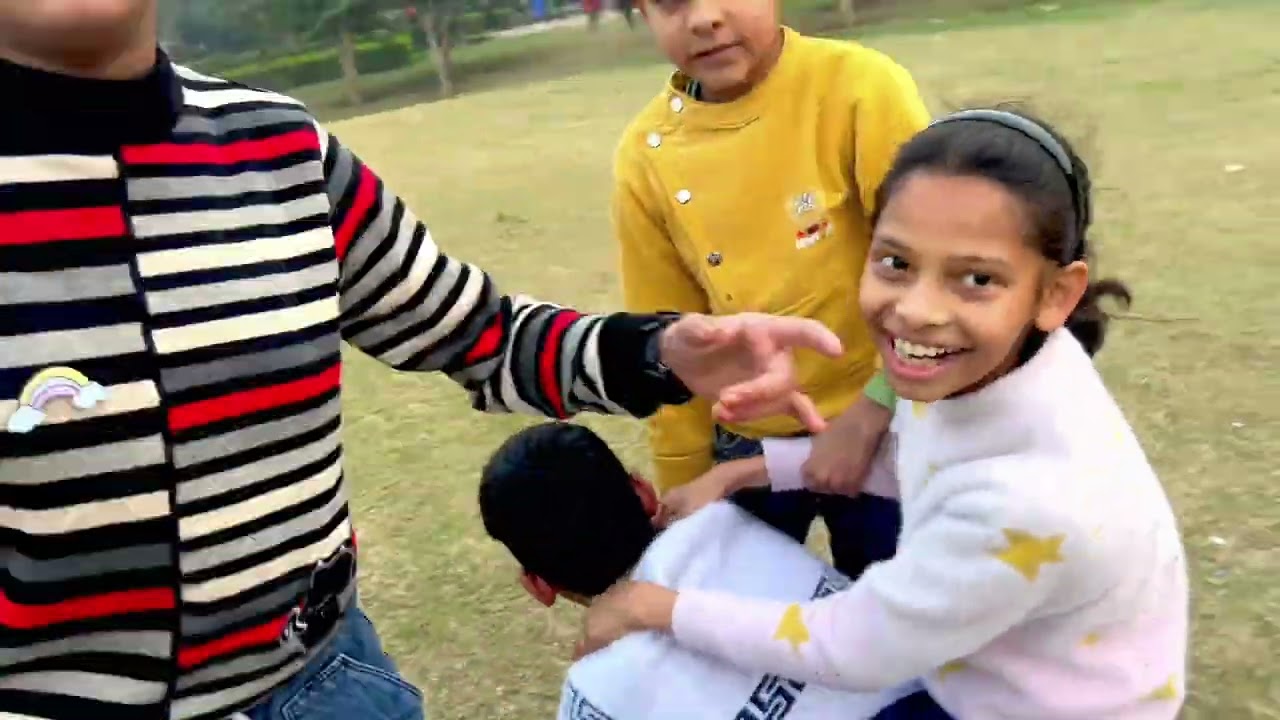 Bachcho ki masti 😜😱 Dogi ka Aatek #lokesh_vlog #comedy #bachche #masti #youtubevlog #vlog #trending