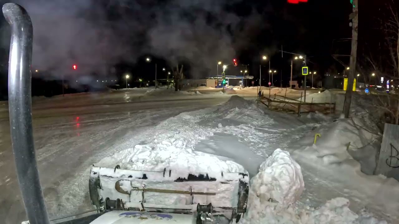 Hidromek 102b c днём коммунального работника