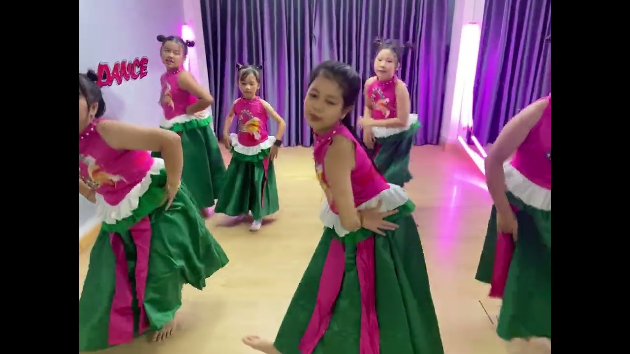 TRUNG THU XUỐNG PHỐ/ K_DANCE