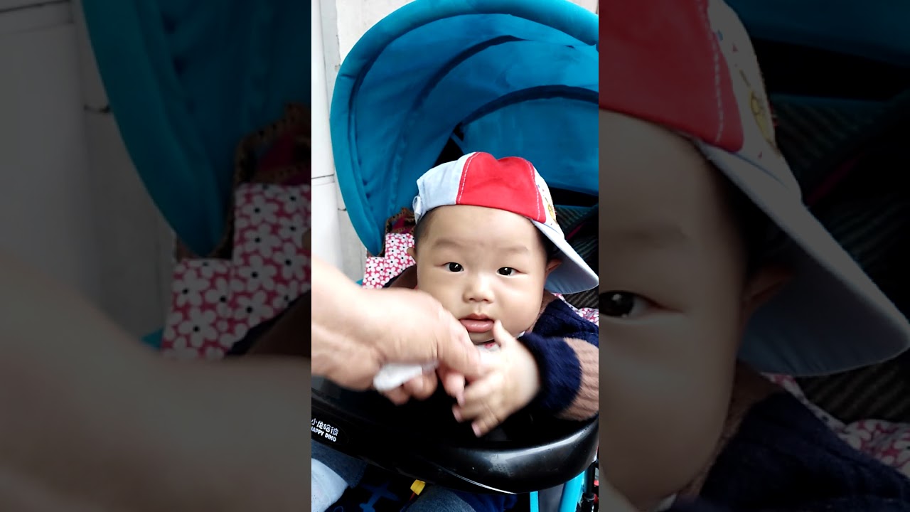 Baby's fingers are delicious