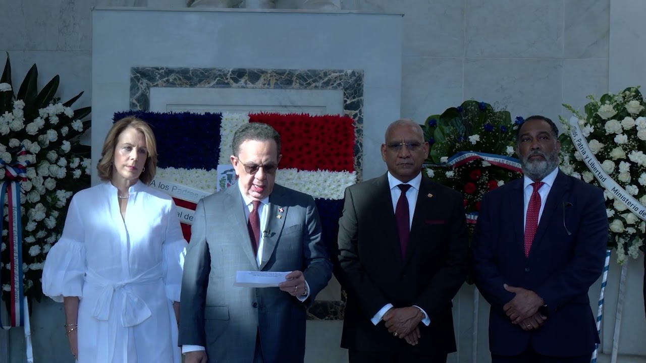 SILENTE/DISCURSO HECTOR VALDEZ ALBIZU EN EL ALTAR DE LA PATRIA