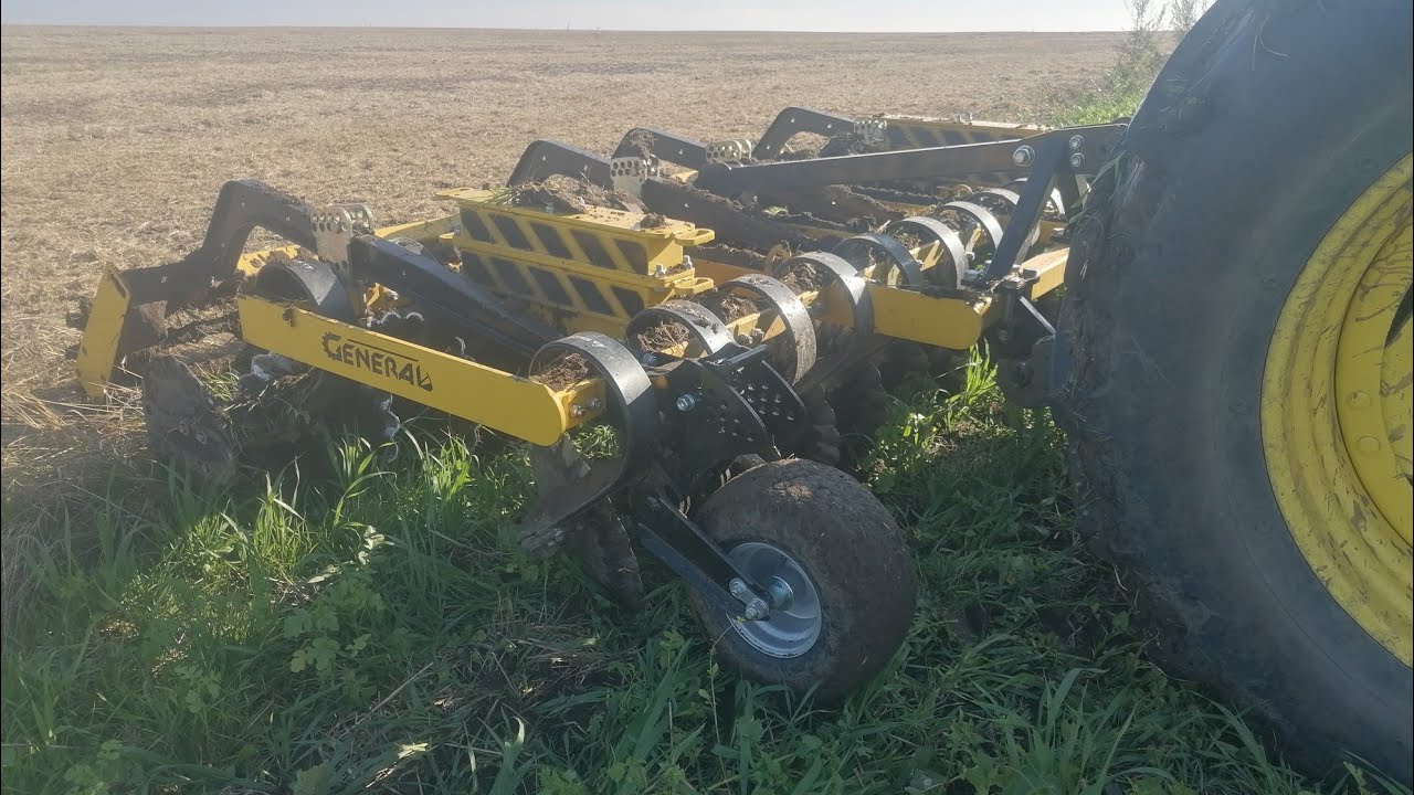 Лущильник GENERAL успішно заробляє високі сидерати.Випробовую опорні колеса.