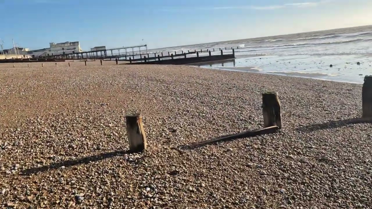 Windy Bognor Beach 