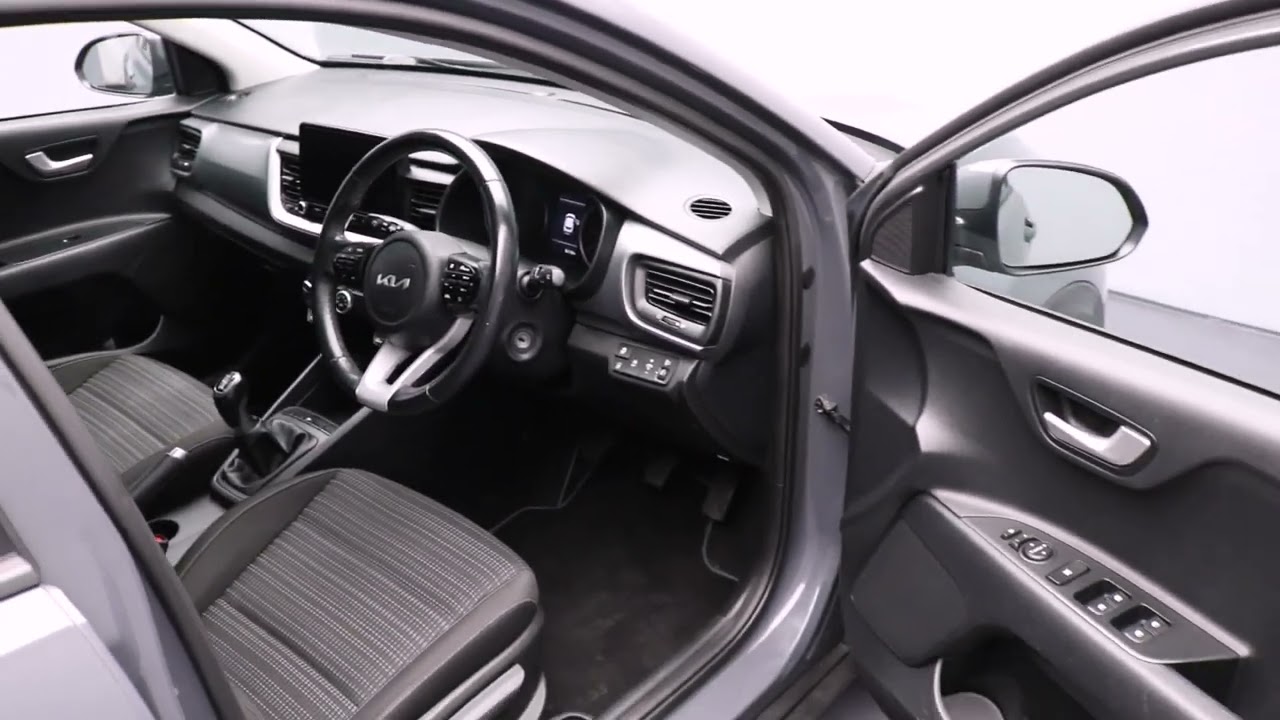 KIA STONIC | HJ71OUU