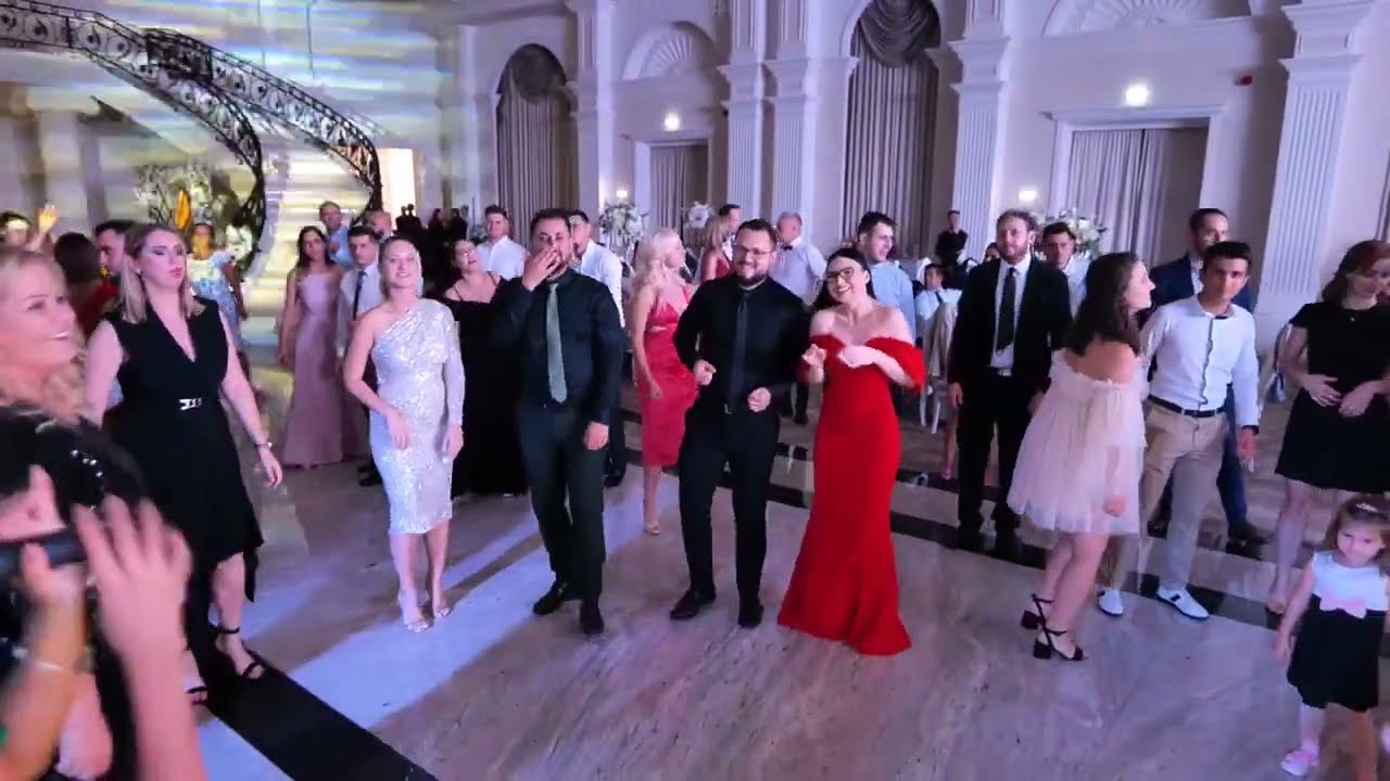 2B. Band - Prieteni, dans și voie bună! (Live la nuntă)
