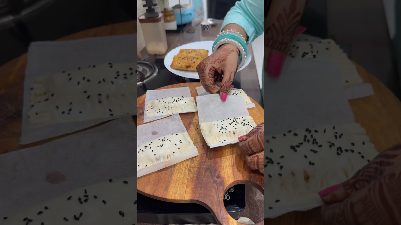 Mummy ke according meri aaj tak ki sabse best recipe thi yeh😅🙈#delhiist #chillipaneer #patties