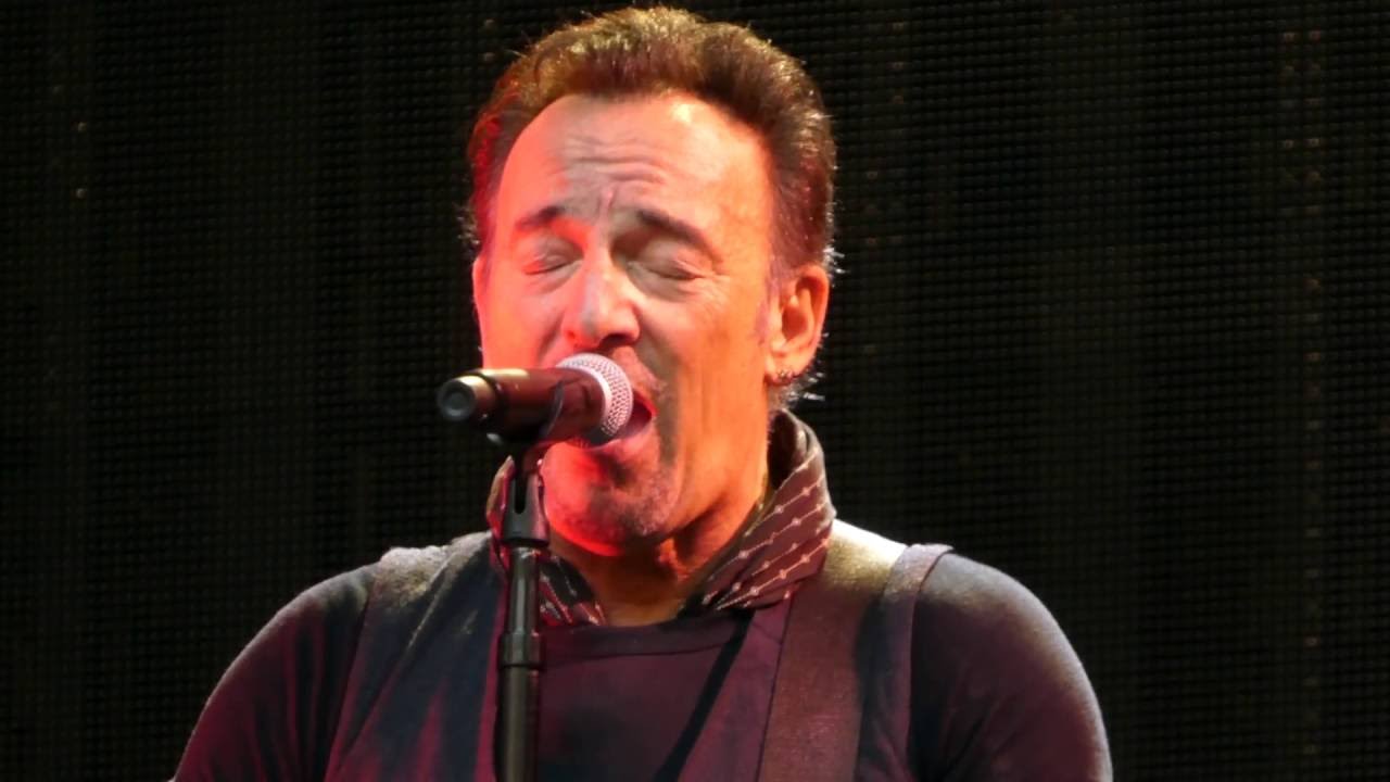 Bruce Springsteen Wembley 2016 - American Skin (41 Shots)