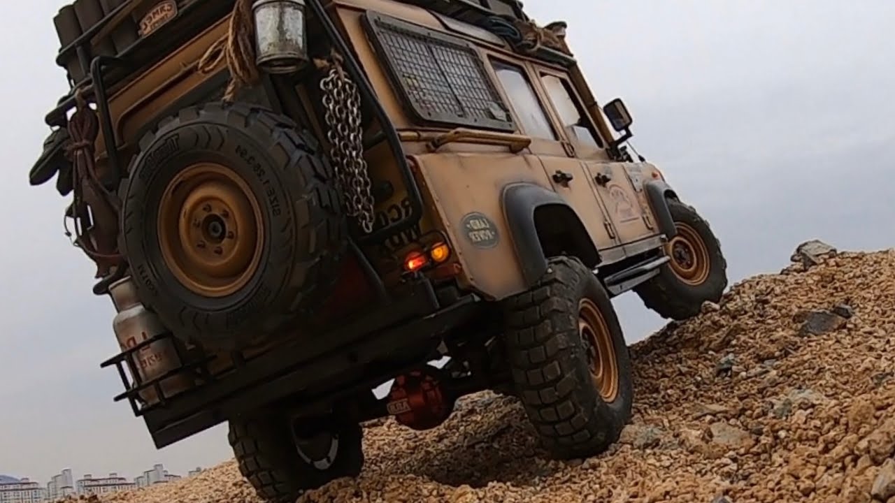 Rc4wd defender d110 camel Trophy
