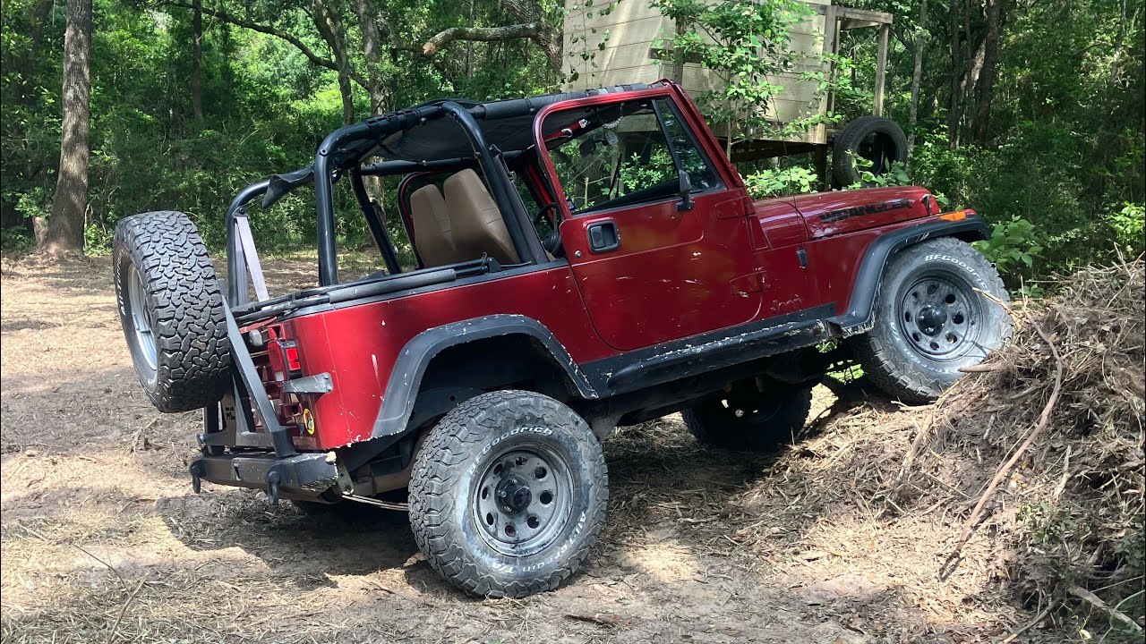 JEEP YJ NEW AXLES, 1 TON STEERING, WJ KNUCKLES, AND S.Y.E. FOR THE SENIOR PROJECT BUILD