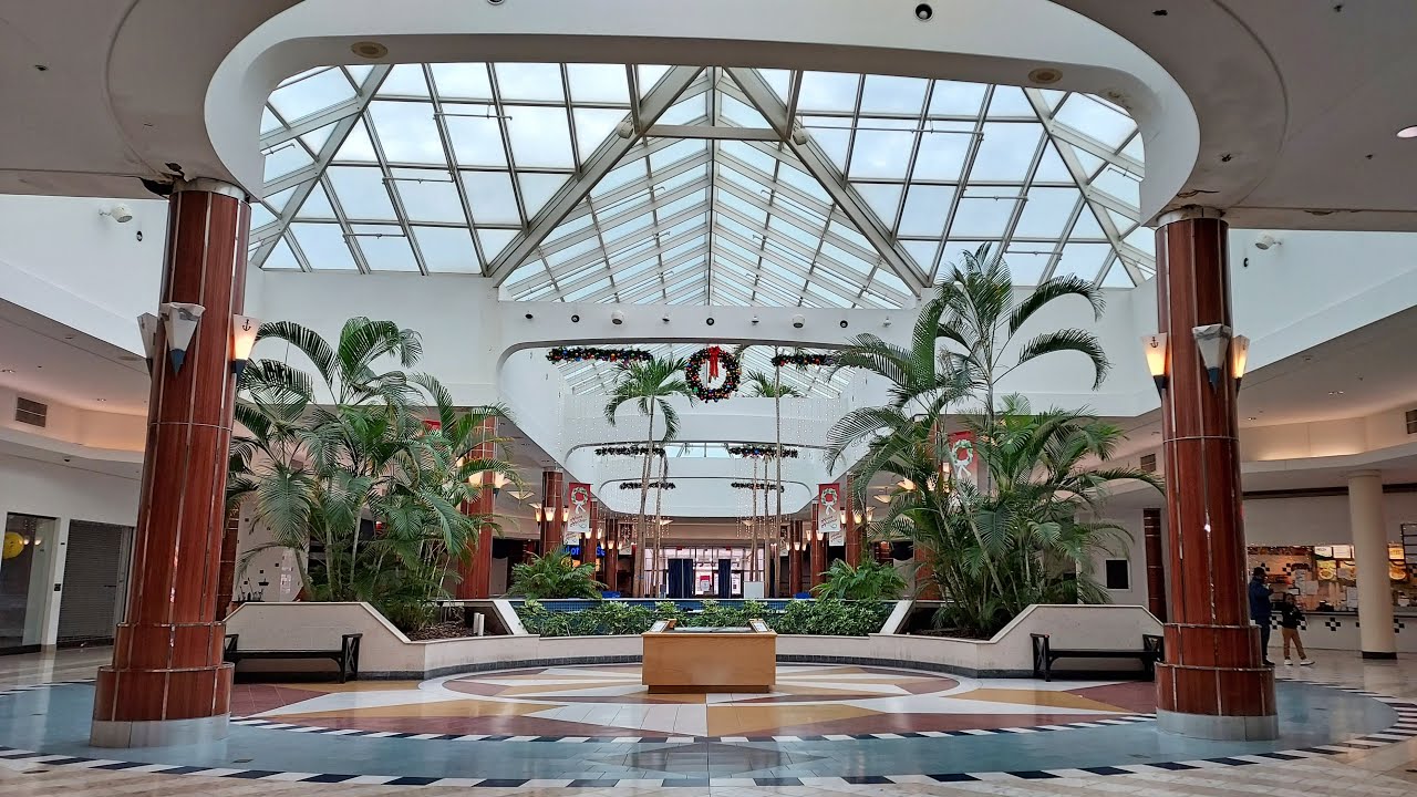 A farewell walk around Military Circle Mall, a long-standing mall finally laid to rest.