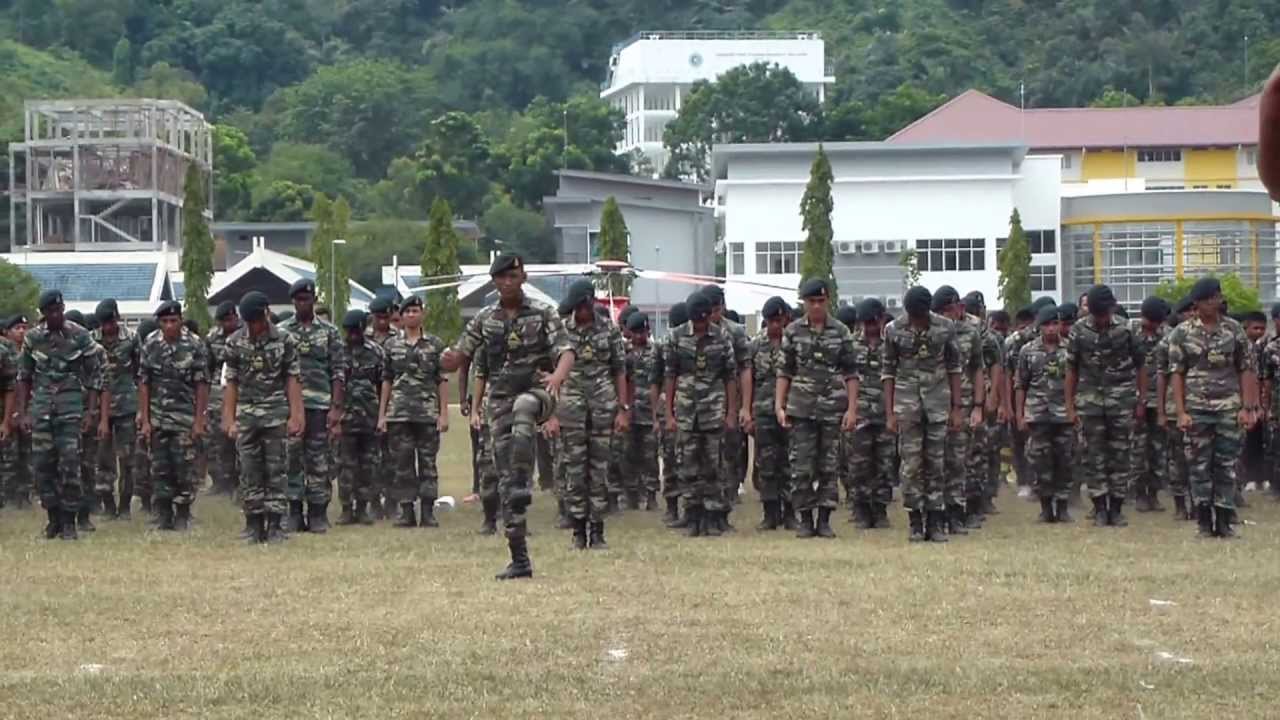 RMC Hakka & Silat Demo - 2013